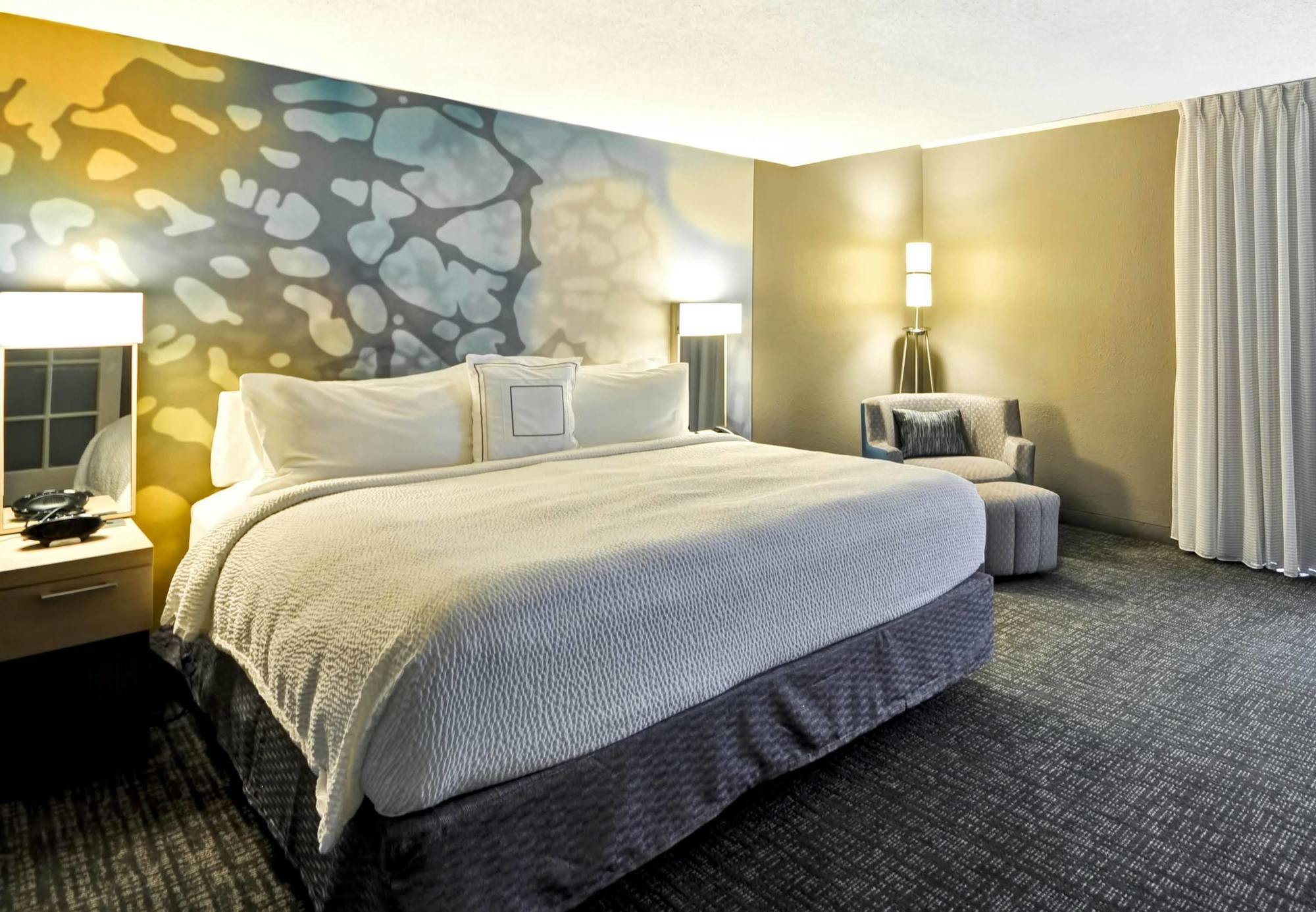 Courtyard Houston I-10 West/Energy Corridor Hotel Bagian luar foto